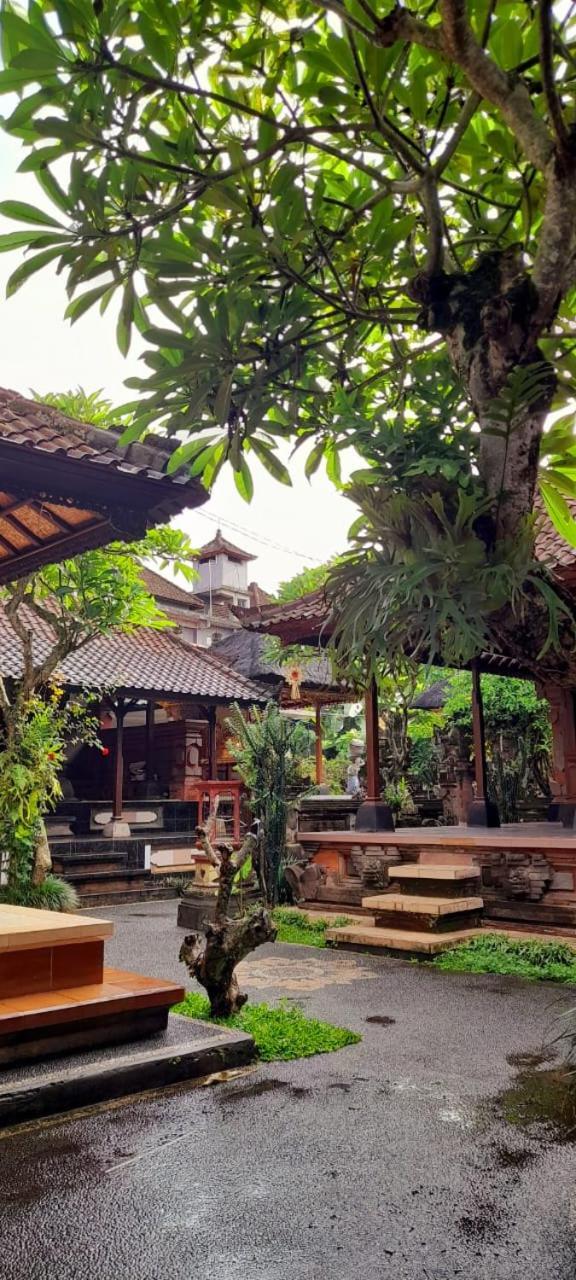Nugraha Guesthouse 1 Ubud Exterior foto